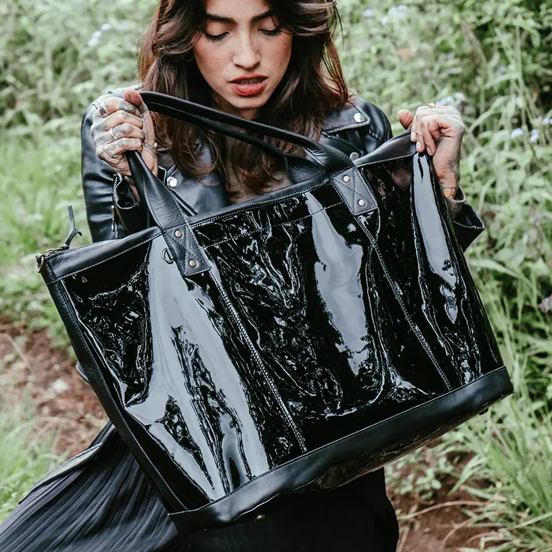 THEPERFECTWEEKENDER-FULLLEATHERCOLLECTION-PATENTBLACK_1.jpg