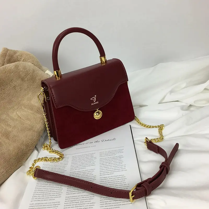 Pu Leather Ladies Handbag Luxury Purse With Chain