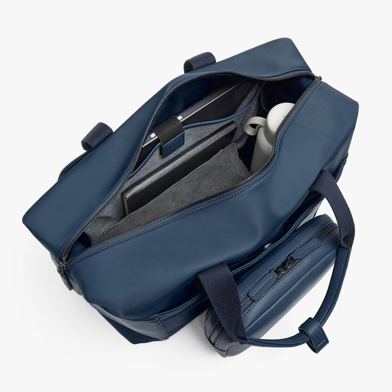 Metro-Duffel-OxfordBlue-3871_63fd4a3a-4226-4deb-8061-fd0d99f6da0f_1080x.jpg